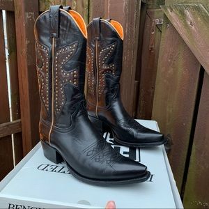 Frye Daisy Duke Black / Brown Antique Cowboy Boot